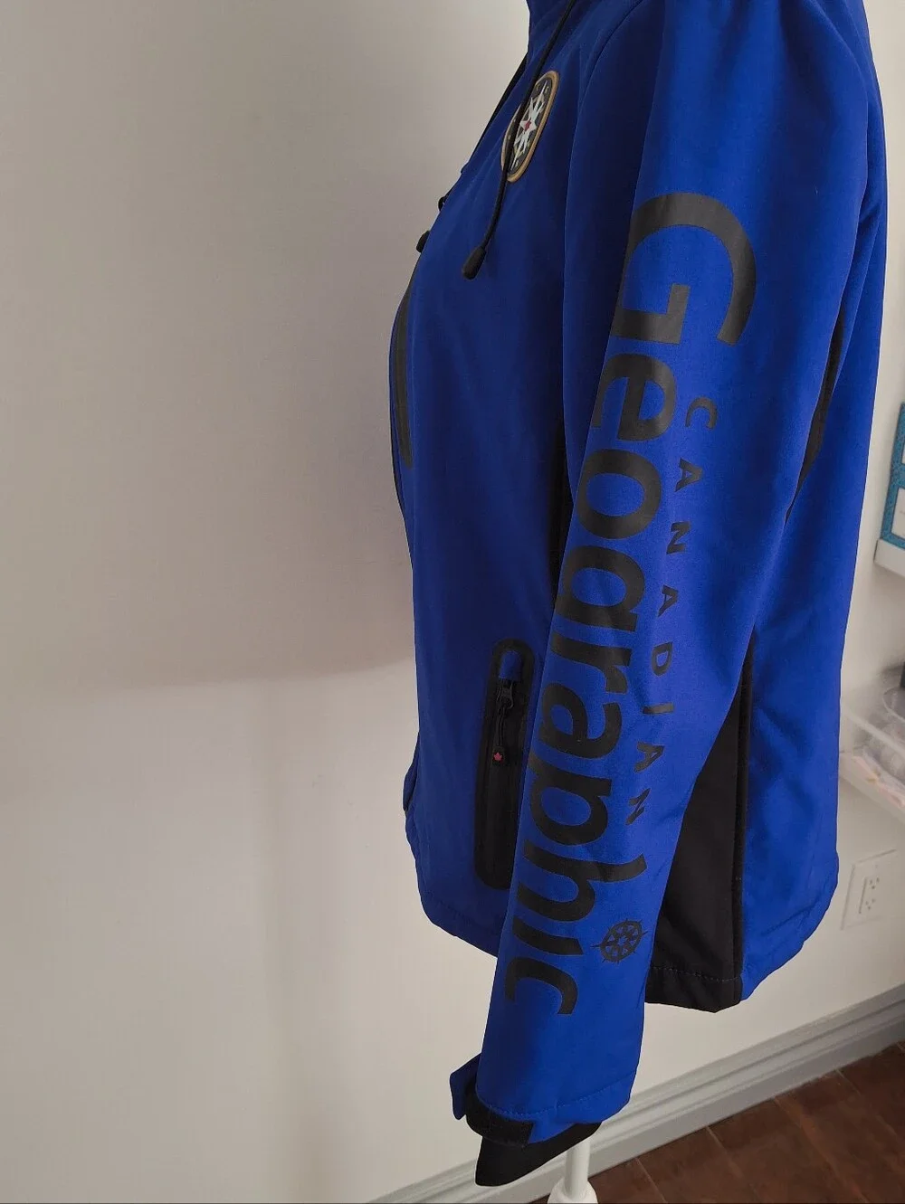 Canadiana NWOT Women's Blue Hooded National Geo Reflective Jacket. Ladies S. - Picture 11 of 13